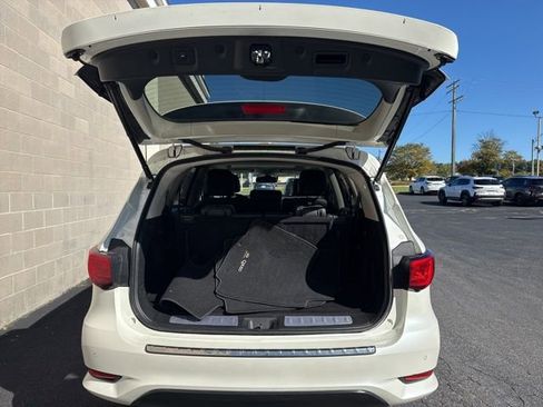 Used 2019 INFINITI QX60 Luxe w/ Essential Package image 11