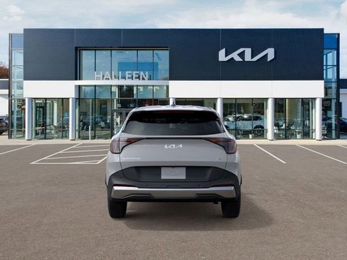 New 2026 Kia Sportage S image 5