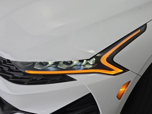 Used 2023 Kia K5 GT-Line image 31