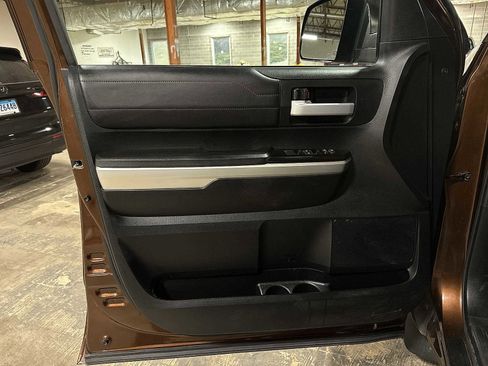 Used 2017 Toyota Tundra Limited image 32