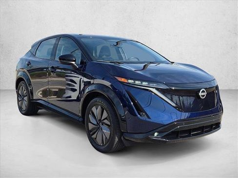 Used 2024 Nissan Ariya AWD image 3