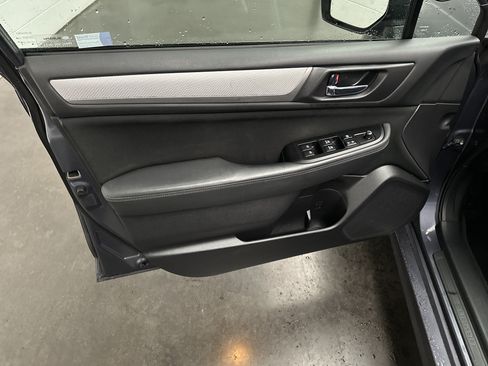 Used 2016 Subaru Legacy Limited AWD/4WD image 15