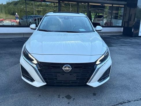 Certified 2023 Nissan Altima 2.5 SL AWD/4WD image 8