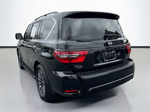 Used 2024 Nissan Armada SL w/ Midnight Edition Package image 5