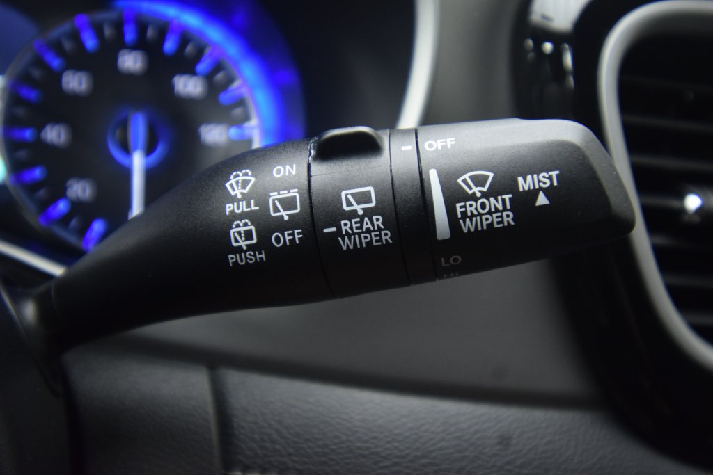 New 2027 Chrysler Pacifica Select AWD/4WD image 24