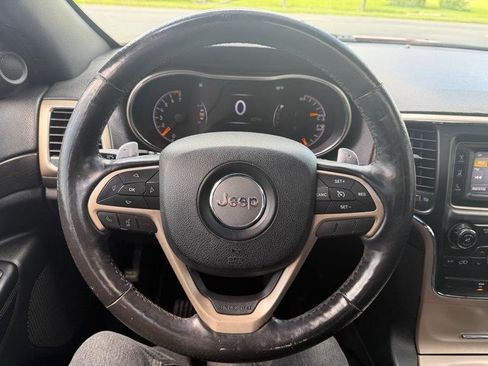 Used 2014 Jeep Grand Cherokee Laredo w/ Security & Convenience Group RWD image 2
