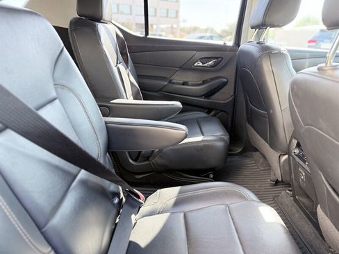Used 2019 Chevrolet Traverse LT image 15
