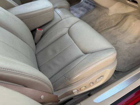 Used 2006 Cadillac DTS image 33