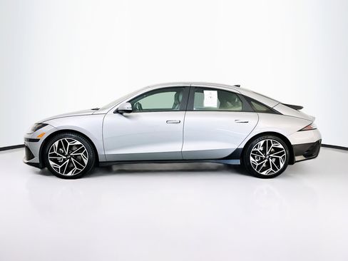 Used 2024 Hyundai Ioniq 6 SEL image 4