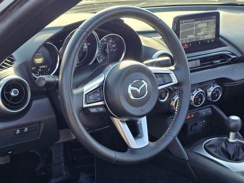 Used 2021 MAZDA MX-5 Miata Grand Touring image 14