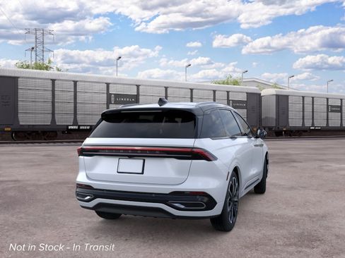 New 2026 Lincoln Nautilus Reserve AWD/4WD image 8