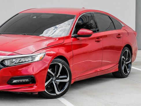 Used 2019 Honda Accord Sport image 14