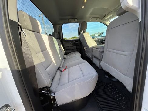 Used 2019 Chevrolet Silverado 1500 Custom w/ Custom Convenience Package RWD image 30