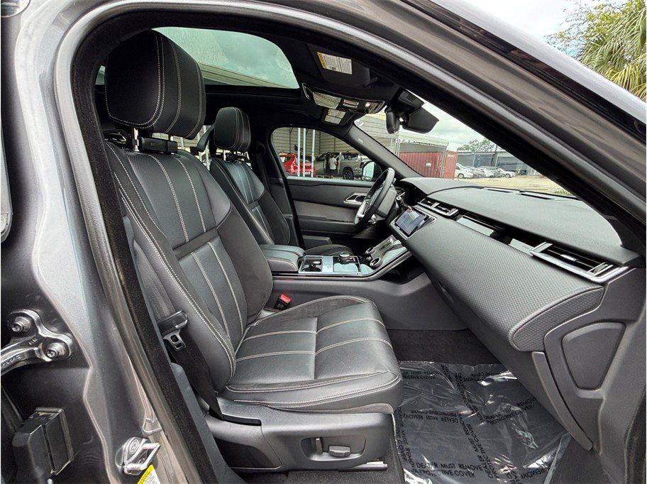 Used 2018 Land Rover Range Rover Velar R-Dynamic SE AWD/4WD image 47