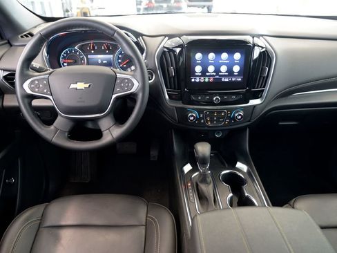 Used 2023 Chevrolet Traverse LT AWD/4WD image 17