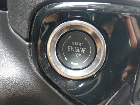 New 2026 GMC Sierra 1500 SLT image 29