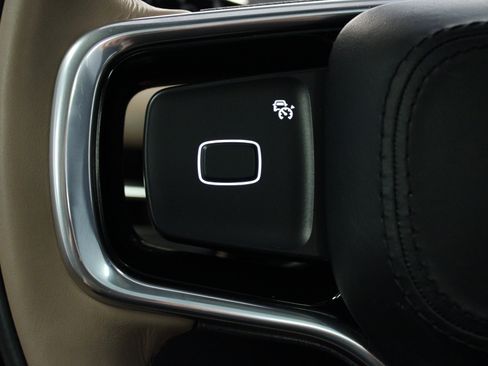 Used 2025 Lincoln Navigator L Black Label AWD/4WD image 22