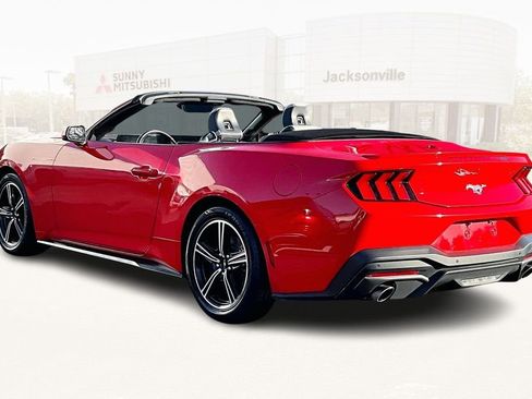 Used 2024 Ford Mustang Premium image 4