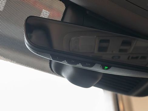 Certified 2018 Honda Accord Touring image 30