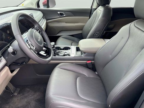 New 2026 Kia Carnival EX image 23