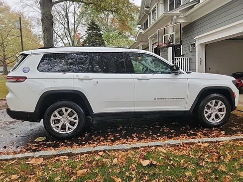 Used 2021 Jeep Grand Cherokee L Limited image 3