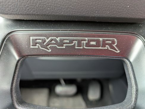 Used 2025 Ford F150 Raptor AWD/4WD image 27