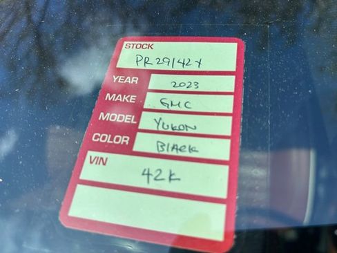 Used 2023 GMC Yukon Denali Ultimate w/ LPO, Floor Liner Package image 10