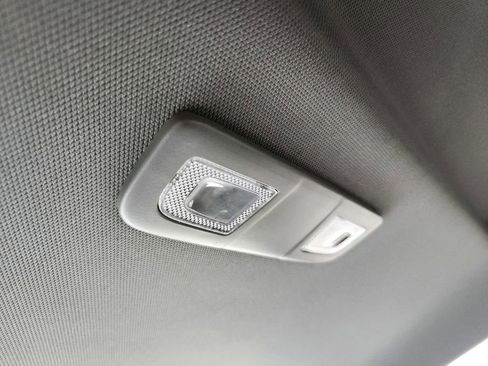 Used 2022 GMC Sierra 2500 SLT image 32