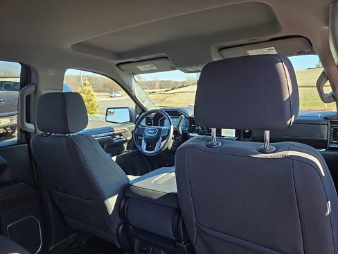 Used 2023 GMC Sierra 1500 Elevation image 17