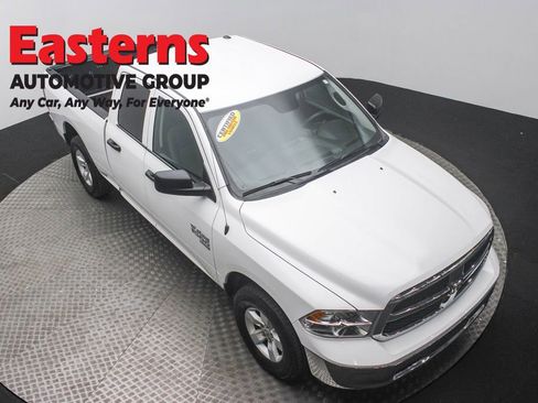 Used 2024 RAM 1500 Classic SLT image 3