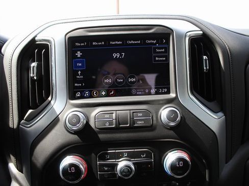 Used 2021 GMC Sierra 1500 SLT image 29