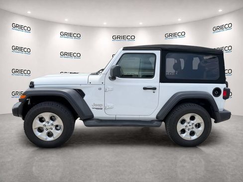 Used 2018 Jeep Wrangler Sport AWD/4WD image 4