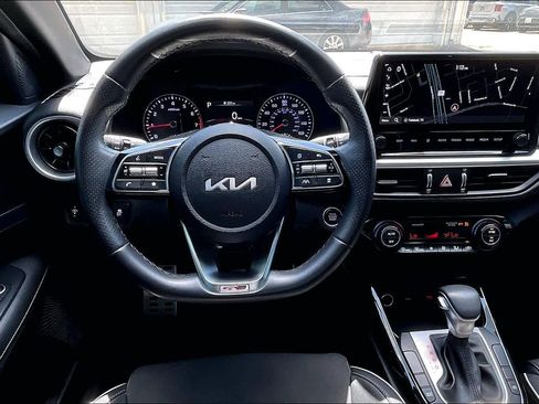 Certified 2024 Kia Forte GT-Line FWD image 6
