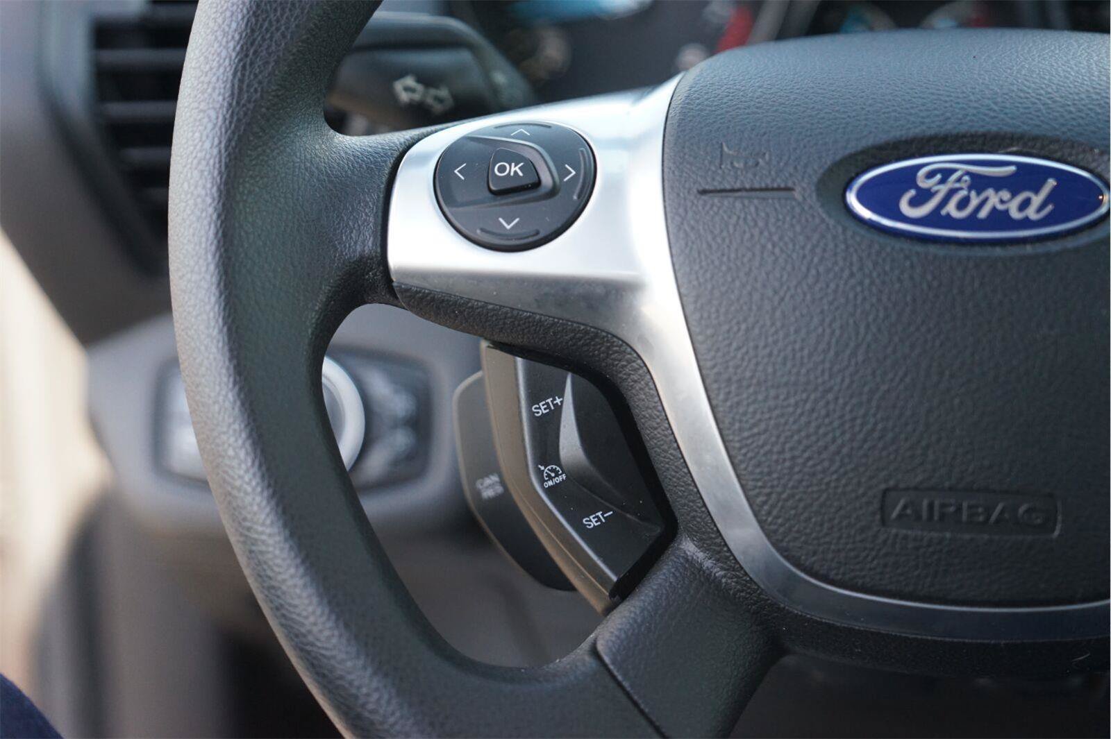 Used 2016 Ford Escape SE w/ Equipment Group 201A FWD image 22