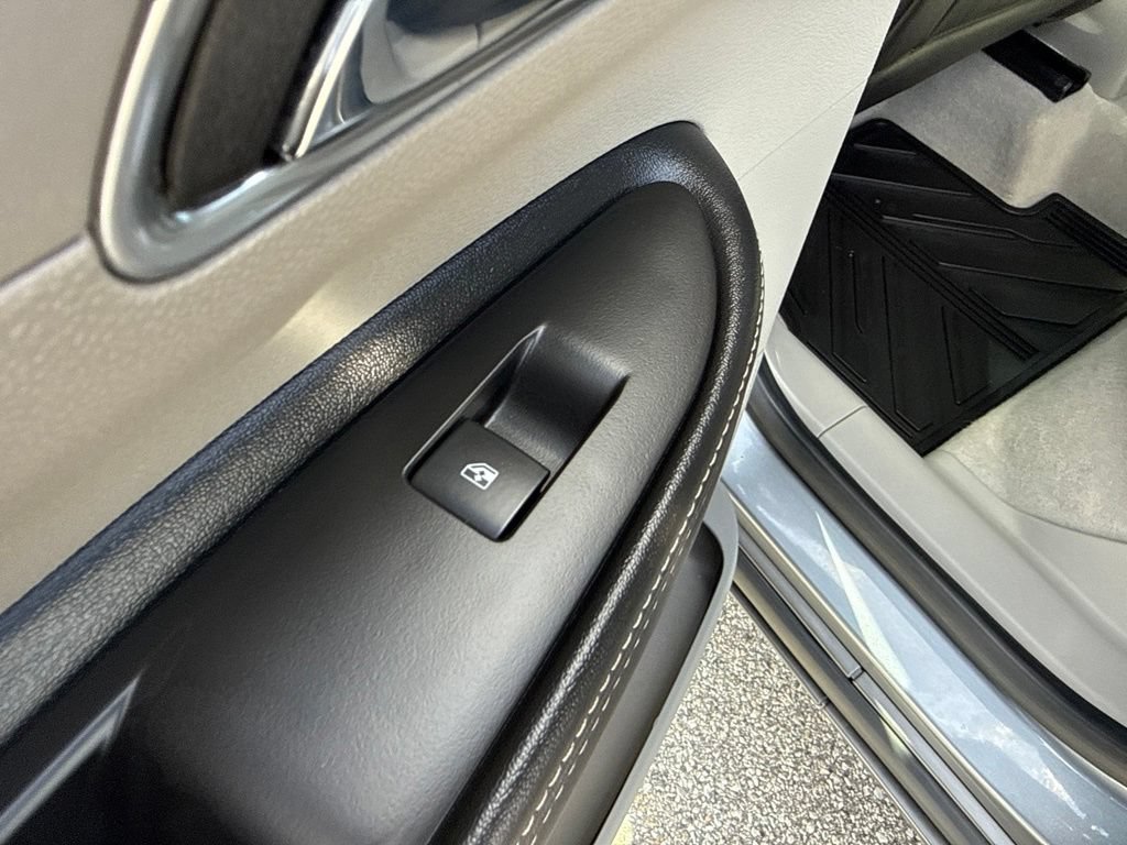Used 2014 Buick Encore Leather FWD image 25