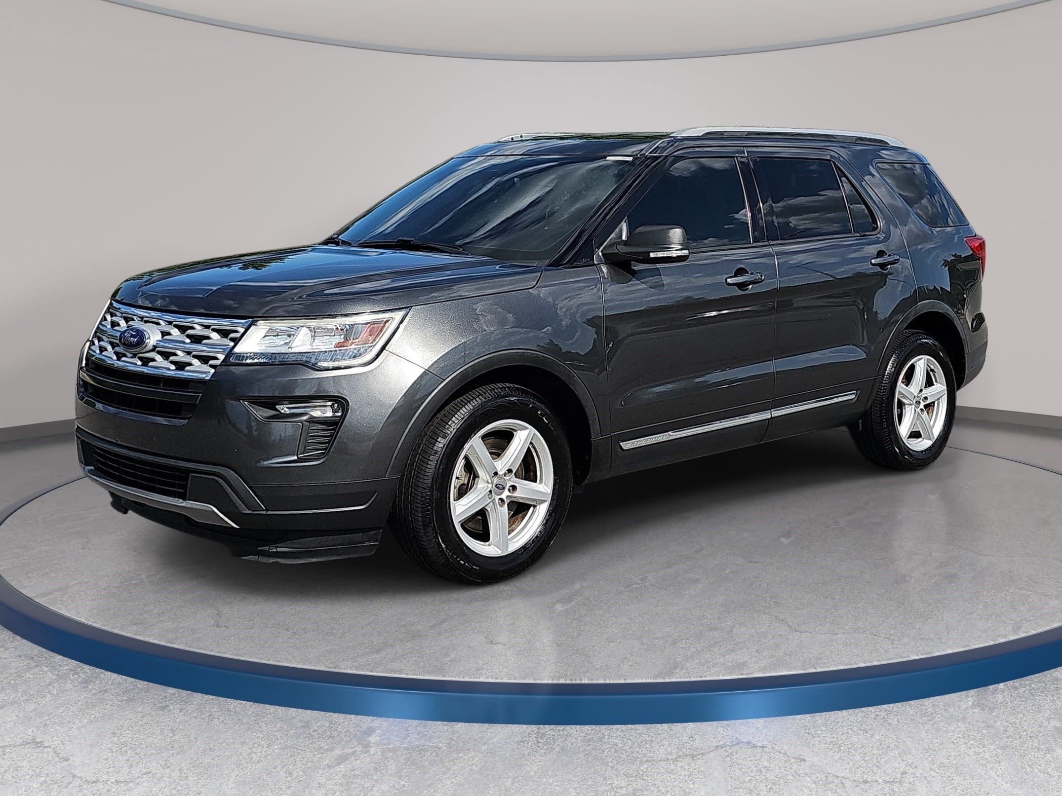 Used 2019 Ford Explorer XLT w/ Equipment Group 201A FWD image 1