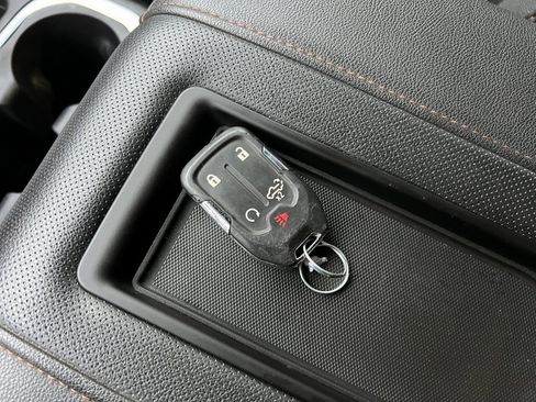 Used 2022 GMC Sierra 1500 AT4 image 45