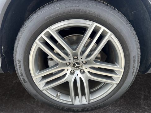 Used 2024 Mercedes-Benz GLS 450 4MATIC image 14