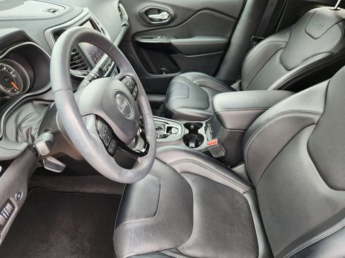 Certified 2023 Jeep Cherokee Altitude Lux image 8