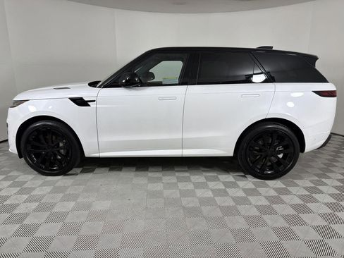 New 2026 Land Rover Range Rover Sport Dynamic SE image 2