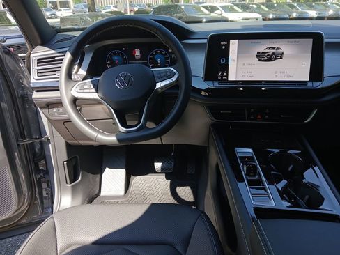 New 2026 Volkswagen Atlas Cross Sport SE image 13