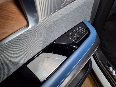 New 2026 Cadillac Vistiq Premium Luxury image 14