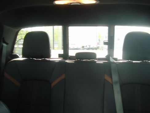 Certified 2023 GMC Canyon AT4 AWD/4WD image 10