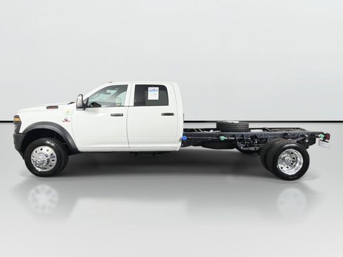 New 2026 RAM 5500 Tradesman w/ Safety Group AWD/4WD image 6
