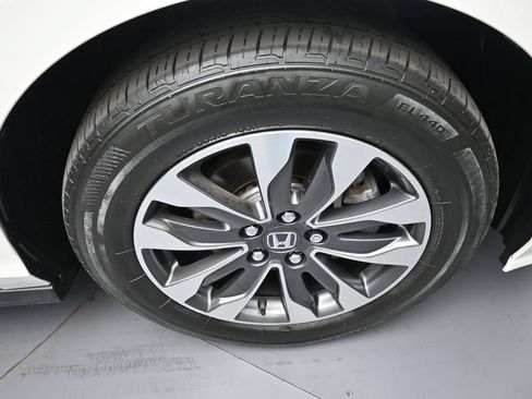 Certified 2024 Honda Odyssey EX-L image 13