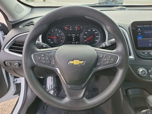 Used 2024 Chevrolet Malibu LS w/ Driver Confidence Package image 19