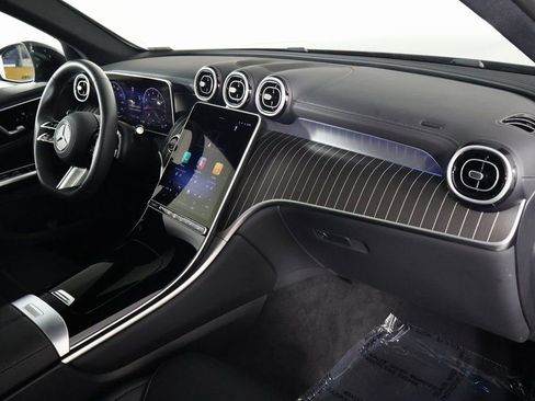 Certified 2026 Mercedes-Benz GLC 300 image 9