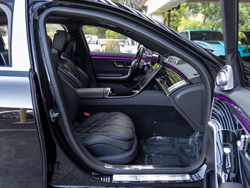 Used 2024 Mercedes-Benz Maybach S 680 4MATIC image 81