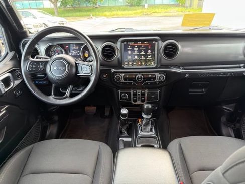 Used 2023 Jeep Wrangler Unlimited AWD/4WD image 26