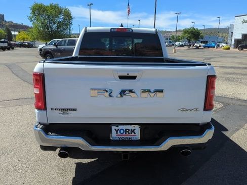Used 2025 RAM 1500 Laramie AWD/4WD image 5